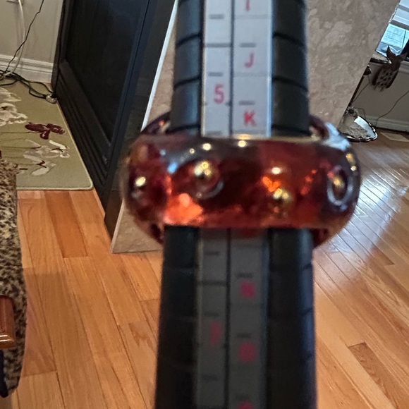 NWOT Kate Spade Tutti Frutti ring. Sizes 4.5.
Box is for display. - Picture 4 of 8